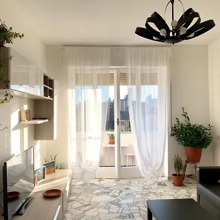 شقة Station Flat58 ميلان